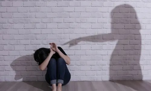 
          Imagem ilustrativa da imagem Humilhação na internet agora é crime com multa e prisão de 4 anos
          