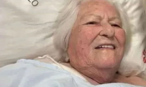 
          Imagem ilustrativa da imagem Idosa de 99 anos que sobreviveu a enchente morre no RS
          