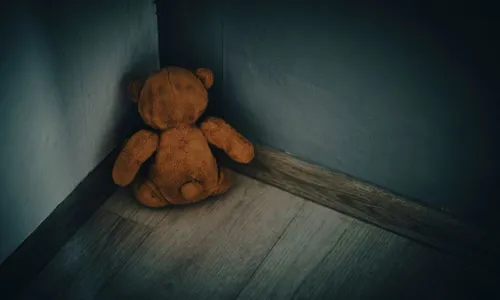 
          Imagem ilustrativa da imagem Idoso de 80 Anos é preso em flagrante por estupro de vulnerárvel no Recife
          