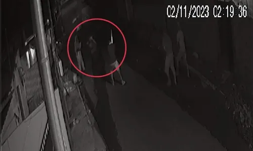 
          Imagem ilustrativa da imagem Idoso é espancado por vizinhos após denunciar 'gato' em rede de água em MT
          