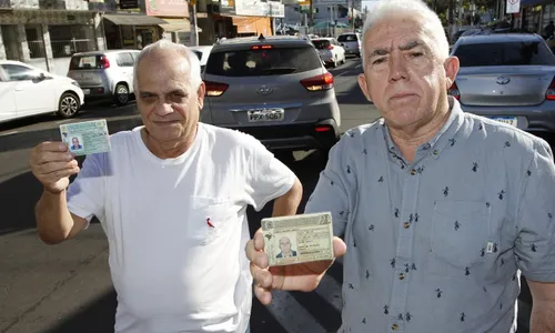 
          Imagem ilustrativa da imagem Idosos pedem redução da taxa de renovação da CNH
          