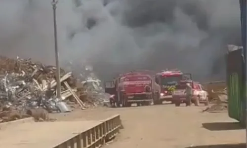 
          Imagem ilustrativa da imagem Incêndio atinge empresa de materiais recicláveis em Cariacica
          