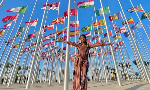 
          Imagem ilustrativa da imagem Influenciadora brasileira aparece e diz que sofreu assédio na África
          