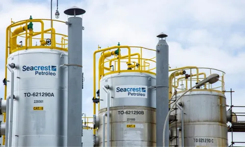 
          Imagem ilustrativa da imagem Investimento bilionário em petróleo no ES vai criar 2 mil empregos
          