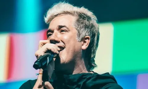 
          Imagem ilustrativa da imagem Jota Quest cancela show depois de Rogério Flausino ser internado em hospital
          