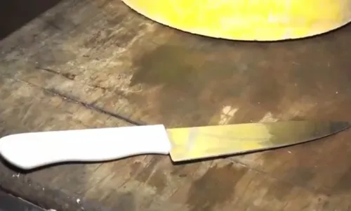 
          Imagem ilustrativa da imagem Jovem de 18 anos tem casa invadida e é agredida pelo ex-marido na Serra
          