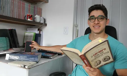 
          Imagem ilustrativa da imagem Jovens reduzem tempo nas redes sociais
          