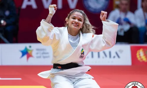 
          Imagem ilustrativa da imagem Judoca Larissa Pimenta é tetracampeã pan-americana
          