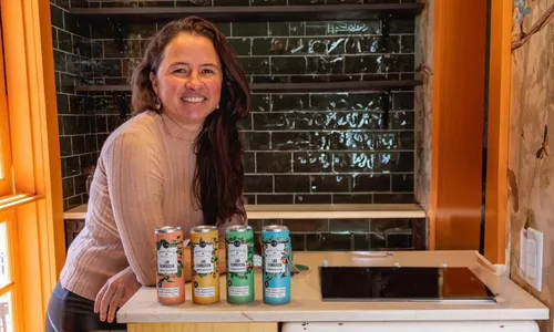 
          Imagem ilustrativa da imagem Kombucha capixaba vence concurso internacional
          