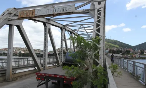 
          Imagem ilustrativa da imagem Ladrões rendem ciclista na Cinco Pontes e levam bicicleta avaliada em R$7 mil
          