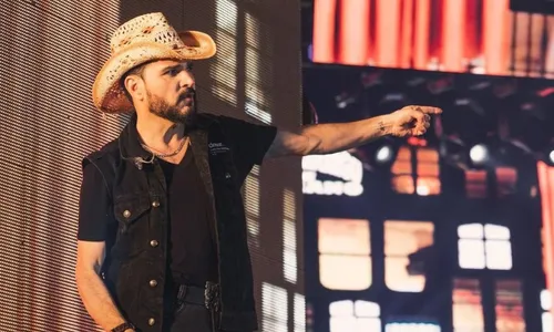 
          Imagem ilustrativa da imagem Luciano comenta rumores sobre se separar de Zezé Di Camargo
          