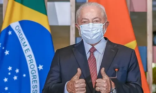 
          Imagem ilustrativa da imagem Lula recebe alta de hospital em Brasília após cirurgias no quadril e nas pálpebras
          