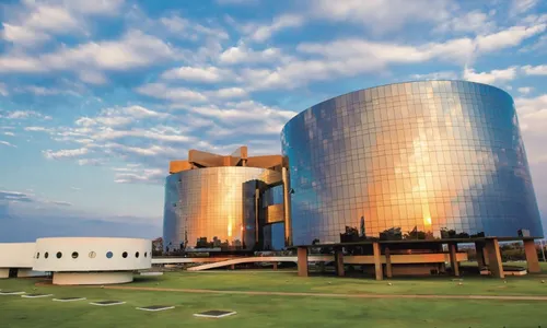 
          Imagem ilustrativa da imagem Lula recebe nome anti-Lava a Jato para indicar à PGR
          