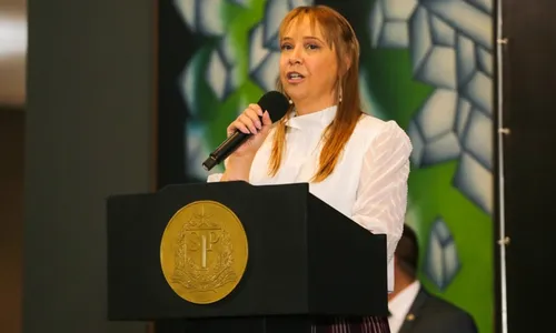 
          Imagem ilustrativa da imagem Madre superiora
          