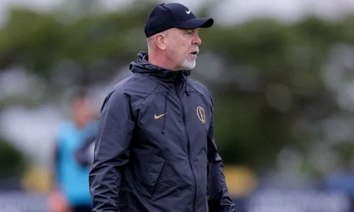 
          Imagem ilustrativa da imagem Mano festeja jogo 'maduro' do Corinthians, mas demonstra humildade e foco na tabela
          