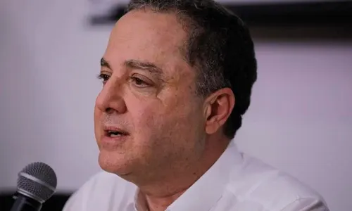 
          Imagem ilustrativa da imagem Médico de Lula é vítima de assalto em garagem de consultório particular em SP
          