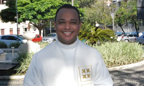 
          Imagem ilustrativa da imagem Missas, carreata e procissão para Santa Teresinha em Paul
          