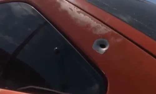 
          Imagem ilustrativa da imagem Morre jovem baleado na cabeça após tentativa de assalto na Serra
          