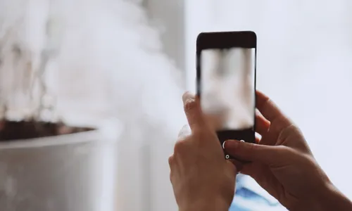 
          Imagem ilustrativa da imagem Motorista de creche que fez criança enviar imagens da mãe nua é preso em AL
          