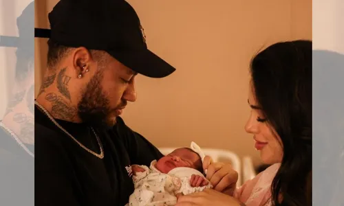 
          Imagem ilustrativa da imagem Neymar faz corte de cabelo em homenagem à filha. Veja como ficou
          