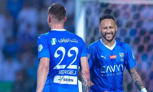 
          Imagem ilustrativa da imagem Neymar sai do banco, participa de gols e estreia pelo Al-Hilal em goleada
          