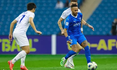 
          Imagem ilustrativa da imagem Neymar tem atuação apagada, e Al-Hilal tropeça na Champions Asiática
          