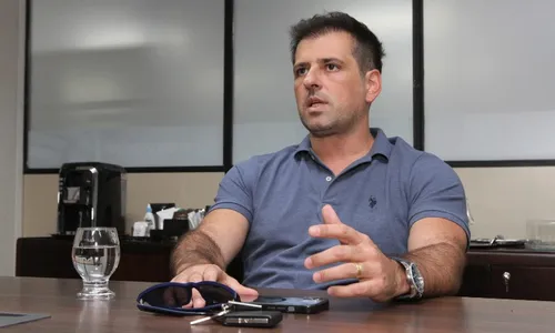 
          Imagem ilustrativa da imagem Nova contratação de jovens e cinquentões
          