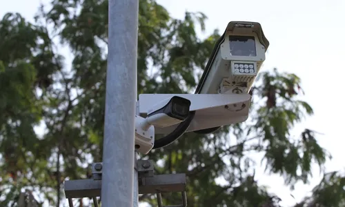 
          Imagem ilustrativa da imagem Nova lei para placas de radares e câmeras no ES
          