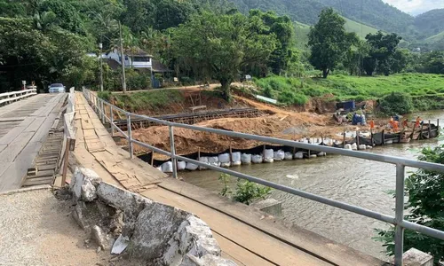 
          Imagem ilustrativa da imagem Nova ponte vai ligar BR-101 a BR-262
          