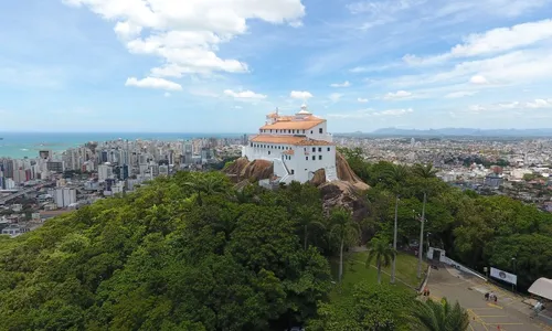 
          Imagem ilustrativa da imagem Novo horário de funcionamento e de missas no Convento
          