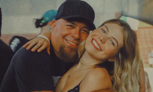 
          Imagem ilustrativa da imagem 'O pior já passou', diz filha de Mingau sobre estado de saúde do pai
          