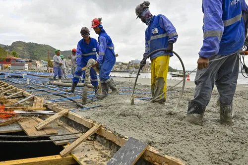 
          Imagem ilustrativa da imagem Obras com mais emprego, renda e oportunidades
          