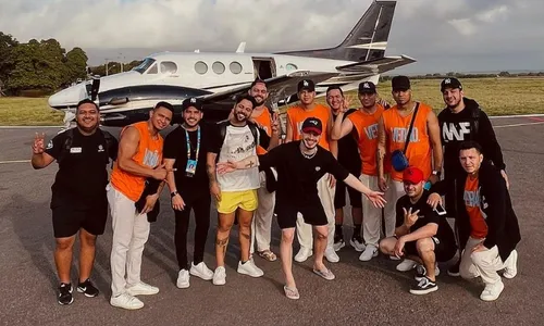 
          Imagem ilustrativa da imagem Ônibus que levava banda do cantor Matheus Fernandes pega fogo
          