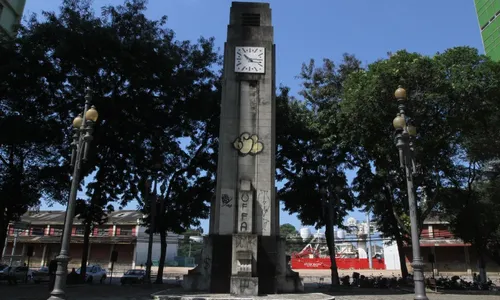 
          Imagem ilustrativa da imagem Oswaldo Moscon: “Dei corda no relógio da Praça 8 por 30 anos”
          