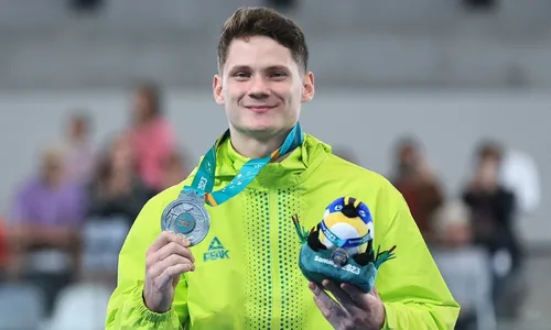 
          Imagem ilustrativa da imagem PAN 2023: Diogo Soares é prata na ginástica, e Nory fica sem vaga olímpica
          