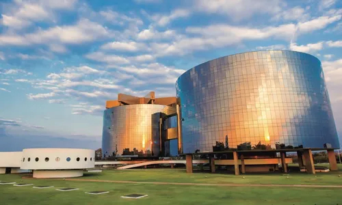 
          Imagem ilustrativa da imagem PGR afasta servidor suspeito de envolvimento com PCC
          