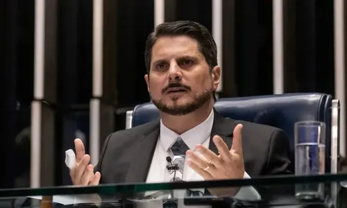 
          Imagem ilustrativa da imagem PSDB veta filiação de senador Marcos do Val
          