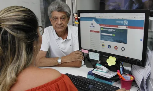 
          Imagem ilustrativa da imagem Pacientes vão ao Procon contra exames negados: “Mandaram procurar o SUS”
          