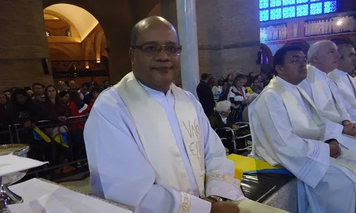 
          Imagem ilustrativa da imagem Padre morre no Sul do ES após AVC e infecção bacteriana
          