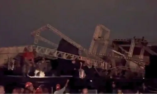 
          Imagem ilustrativa da imagem Palco de show de Marisa Monte desaba em Niterói
          