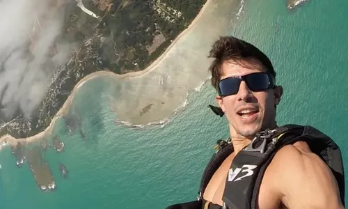 
          Imagem ilustrativa da imagem Paraquedista morre durante salto em SP
          