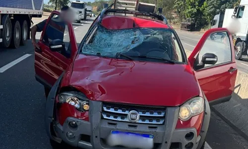 
          Imagem ilustrativa da imagem Pedestre morre atropelado na BR-101 em Viana
          