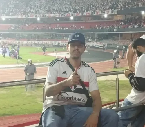 
          Imagem ilustrativa da imagem Perícia indica que tiro que matou são-paulino foi disparado a curta distância
          