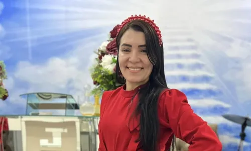 
          Imagem ilustrativa da imagem Perícia vai confirmar se corpo carbonizado achado na BA é de cantora gospel
          