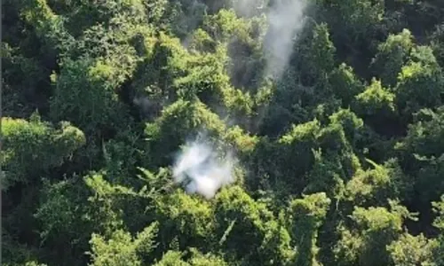 
          Imagem ilustrativa da imagem Perseguição e troca de tiros após roubo de carro na Serra
          