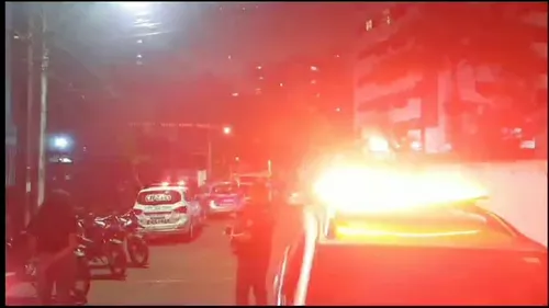 
          Imagem ilustrativa da imagem Perseguição, tiros, desespero e morte de suspeitos de roubo em Casa Amarela
          