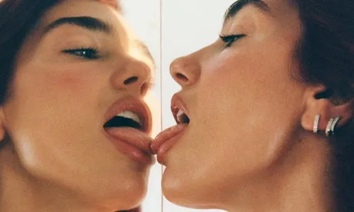 
          Imagem ilustrativa da imagem Playlist da Semana: Dua Lipa lança “Houdini” e dá início a uma nova era
          