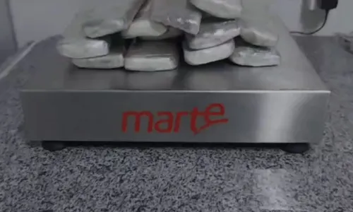 
          Imagem ilustrativa da imagem Polícia Federal prende jovem com 'supermaconha' no Aeroporto do Recife: saiba mais
          