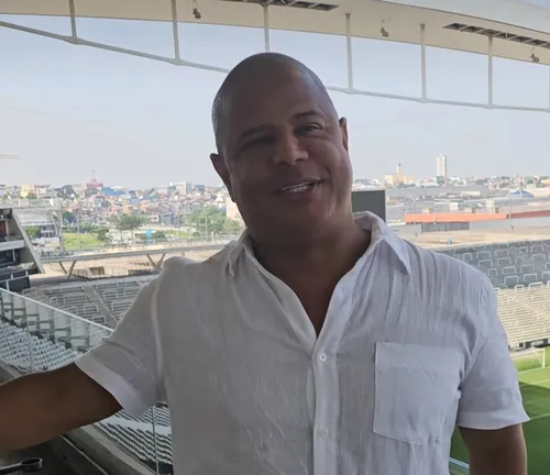 
          Imagem ilustrativa da imagem Polícia de SP investiga desaparecimento do ex-jogador Marcelinho Carioca
          