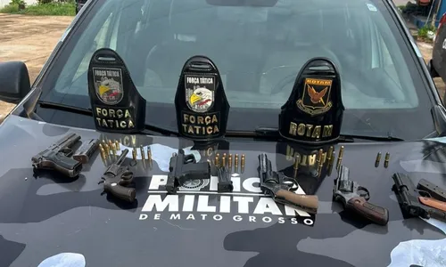 
          Imagem ilustrativa da imagem Polícia mata 6 durante tentativa de roubo a concessionária de veículos
          